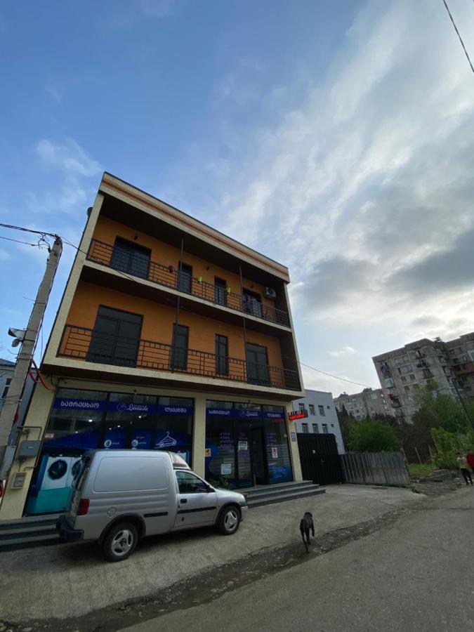 Lovely And Cozy Apartment! Κουτάισι Εξωτερικό φωτογραφία