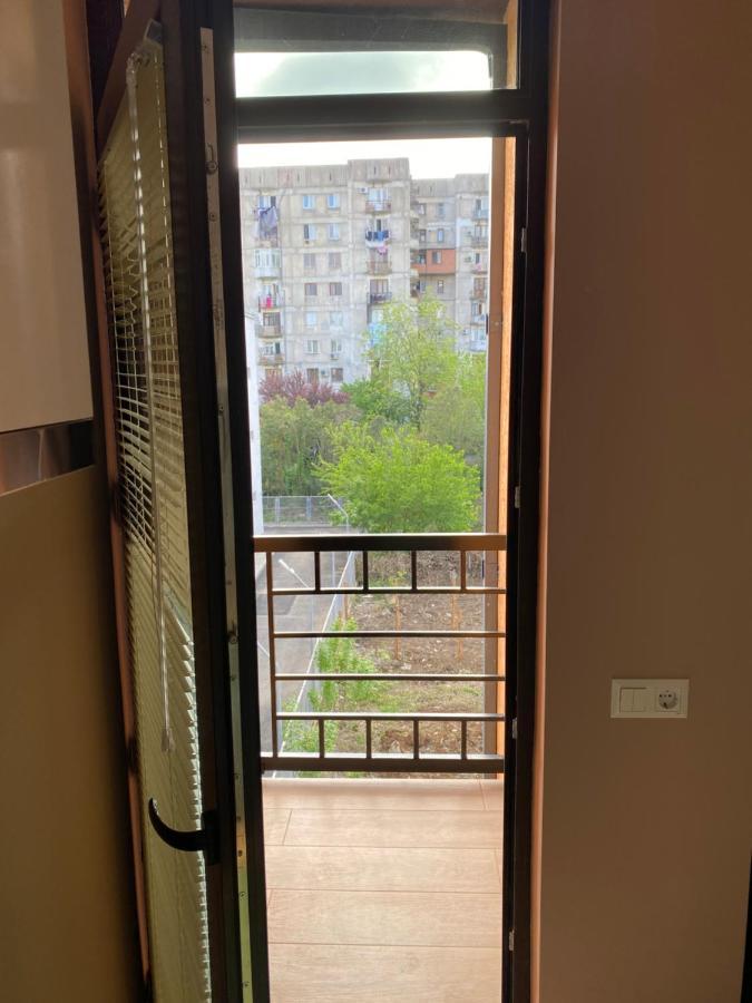Lovely And Cozy Apartment! Κουτάισι Εξωτερικό φωτογραφία