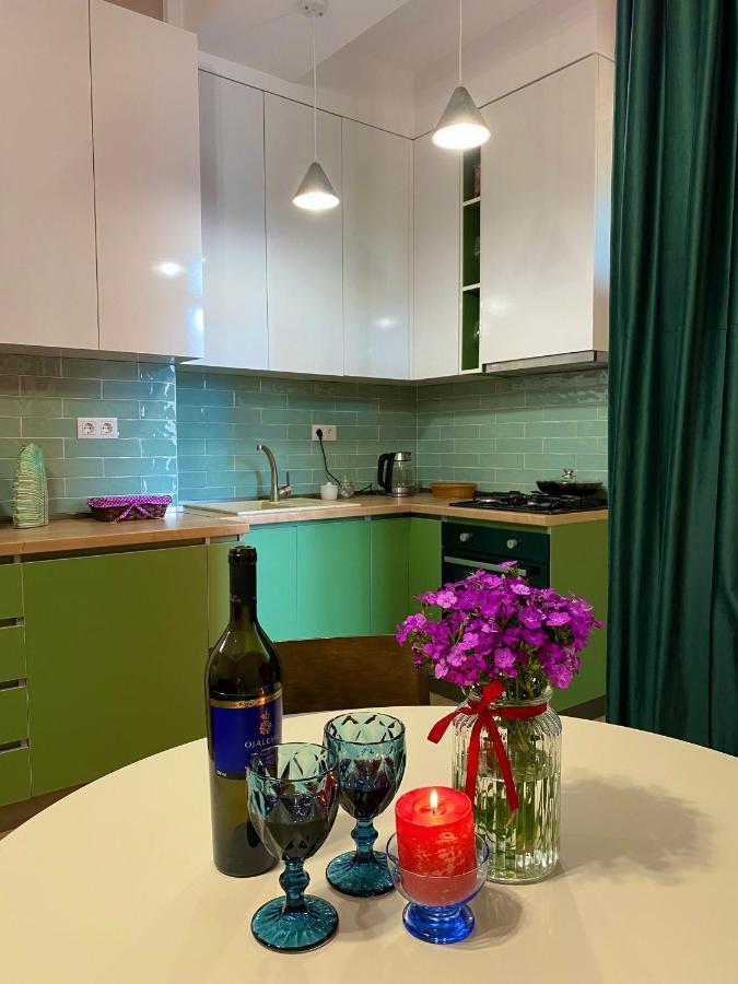 Lovely And Cozy Apartment! Κουτάισι Εξωτερικό φωτογραφία